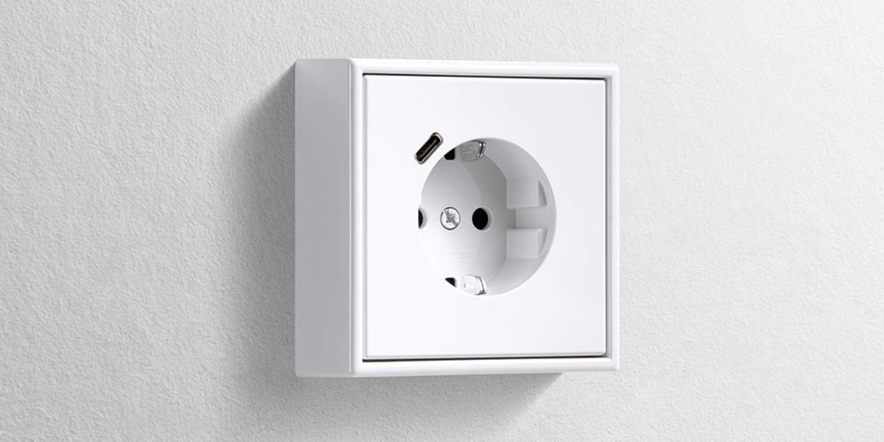 Erweiterter Anschlussraum für die Nachrüstung bei Elektro-Ballin GmbH & Co. KG in Gotha