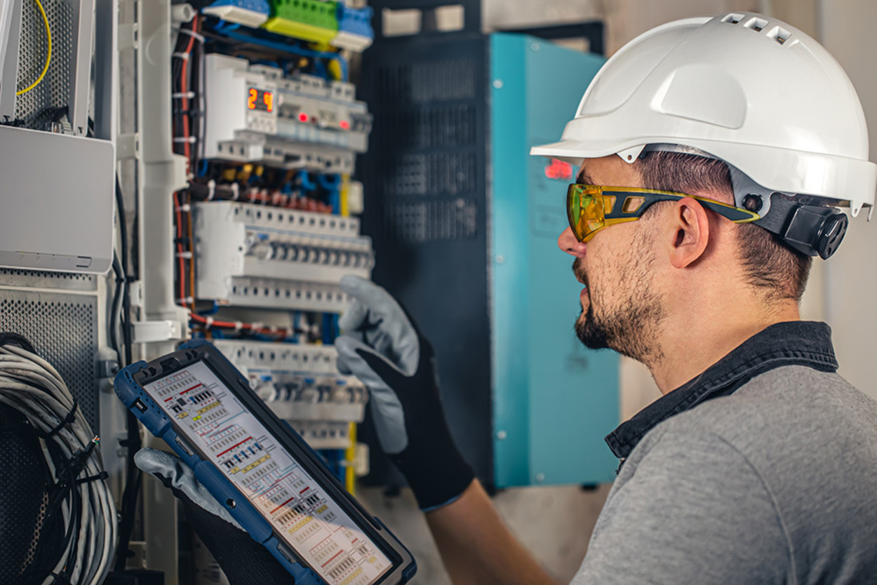Industrie und Gewerbe bei Elektro-Ballin GmbH & Co. KG in Gotha